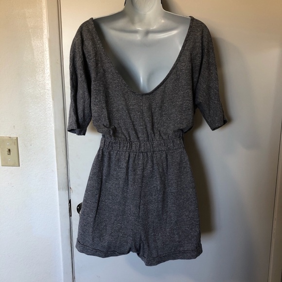 3/$25 Romper with pockets and deep neck in back - Picture 2 of 6